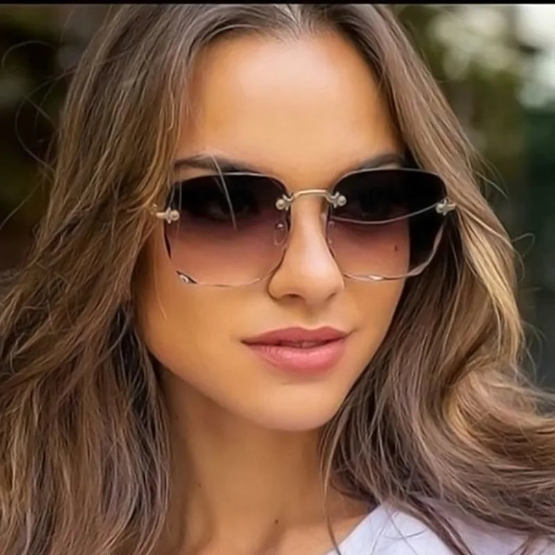 Lunettes de soleil carrées femme - Style luxe tendance - NatyGlam's