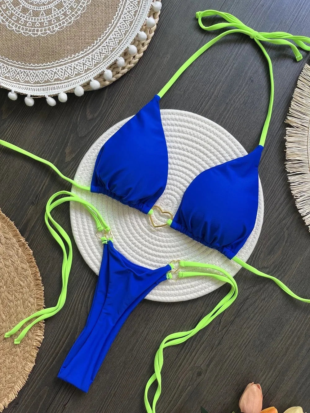 Maillot de bain femme 2 pièces bikini string triangle différents modèles et coloris