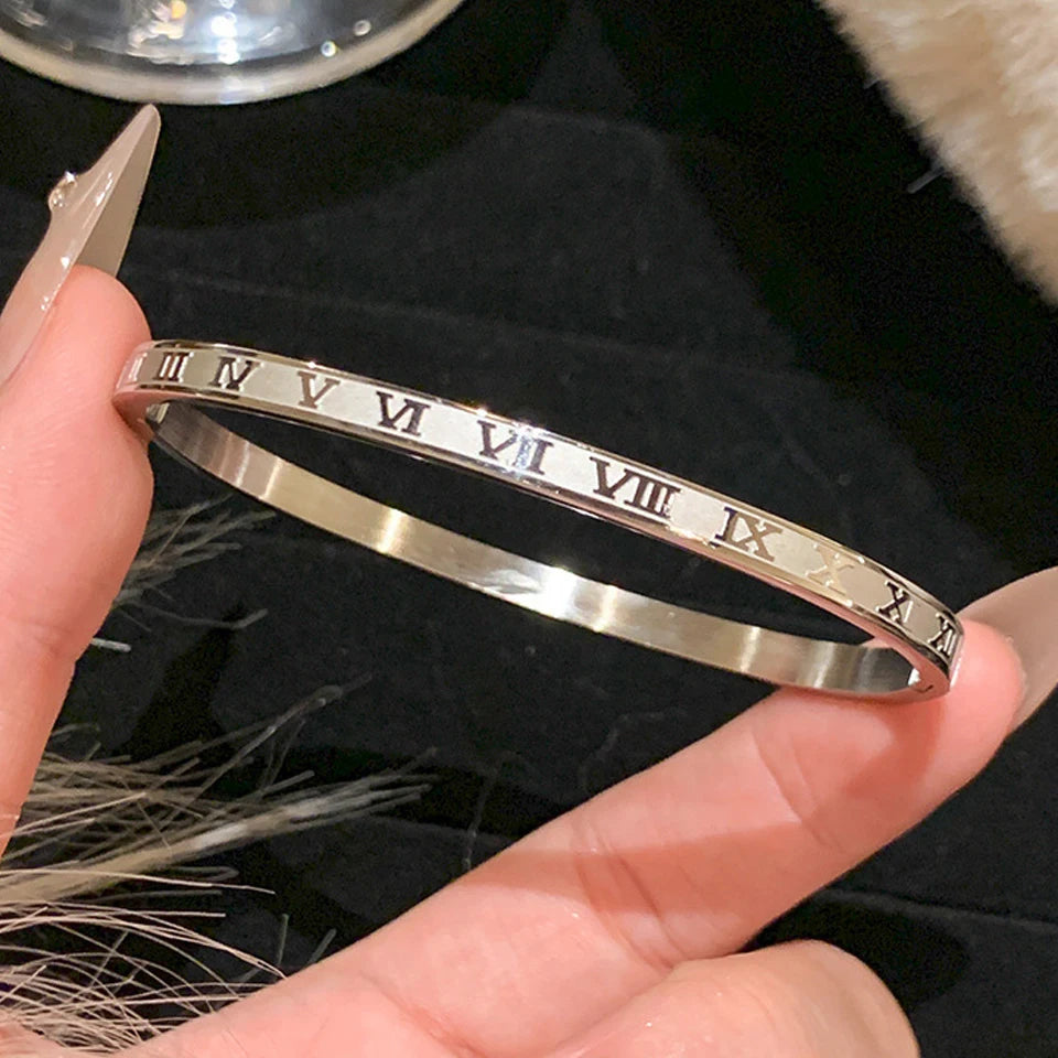 Bracelets manchettes en acier inoxydable incrustés de zirconia scintillante - NatyGlam's