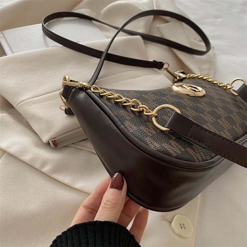 Sac Bandoulière Femme Vintage Elégant - Motif Monogramme & Fermoir Lettre Dorée - NatyGlam's