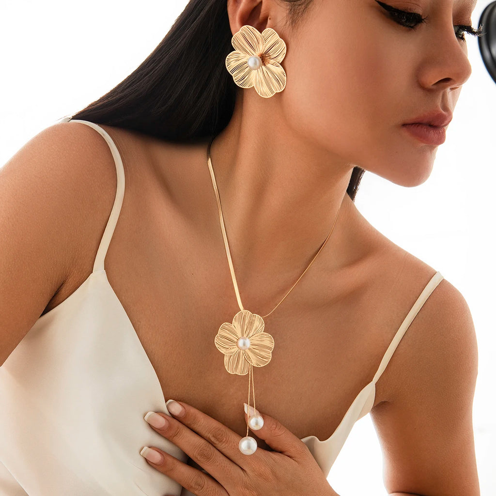 Ensemble Collier et Boucles d'Oreilles Fleur Perle Elégant - NatyGlam's