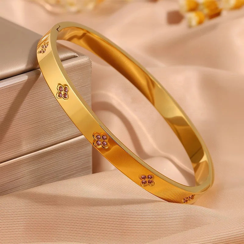 Bracelets manchettes en acier inoxydable incrustés de zirconia scintillante - NatyGlam's