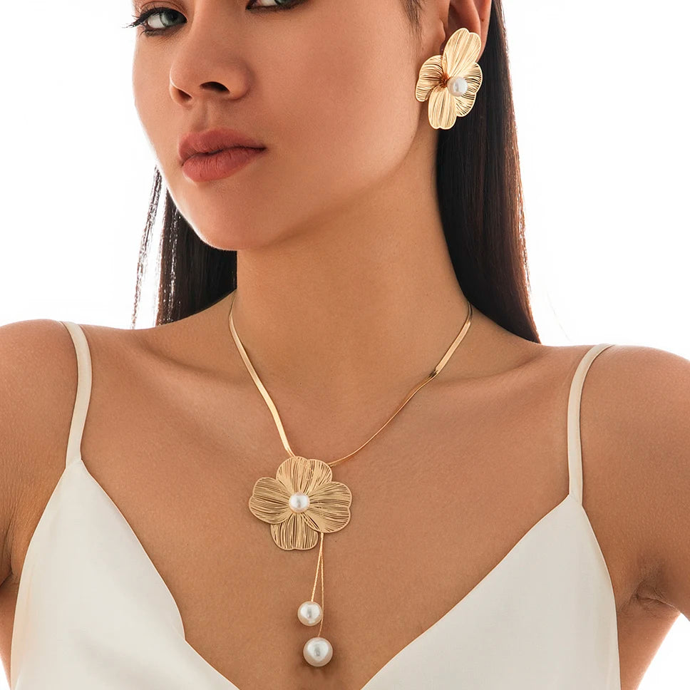 Ensemble Collier et Boucles d'Oreilles Fleur Perle Elégant - NatyGlam's