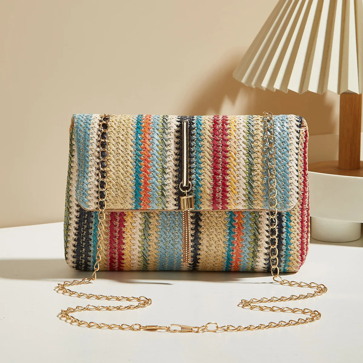Sac à main bandoulière femme en paille arc-en-ciel chic collection été 2026