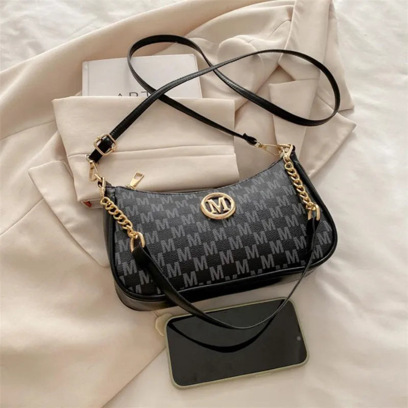 Sac Bandoulière Femme Vintage Elégant - Motif Monogramme & Fermoir Lettre Dorée - NatyGlam's
